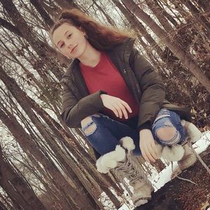 Meet your Posher, Natalie